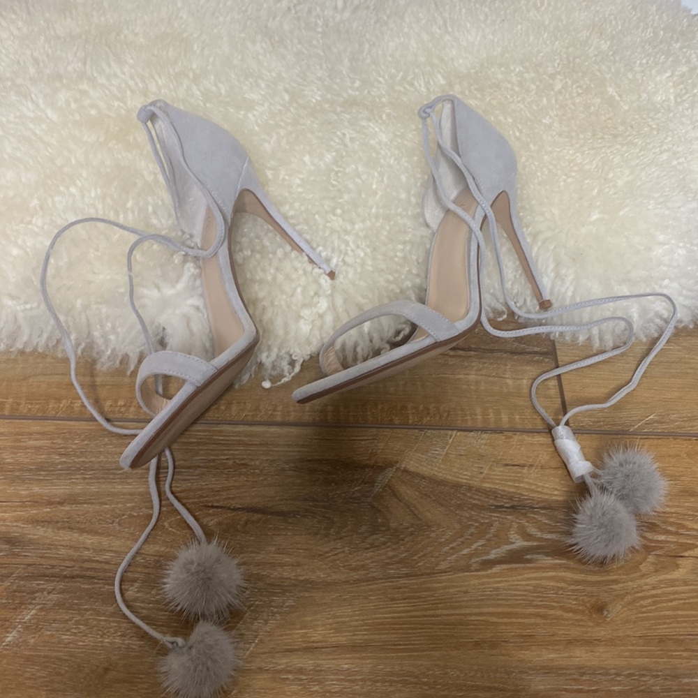 Raye Bryce Lace Up Pom‎ Heel - Picture 3 of 7